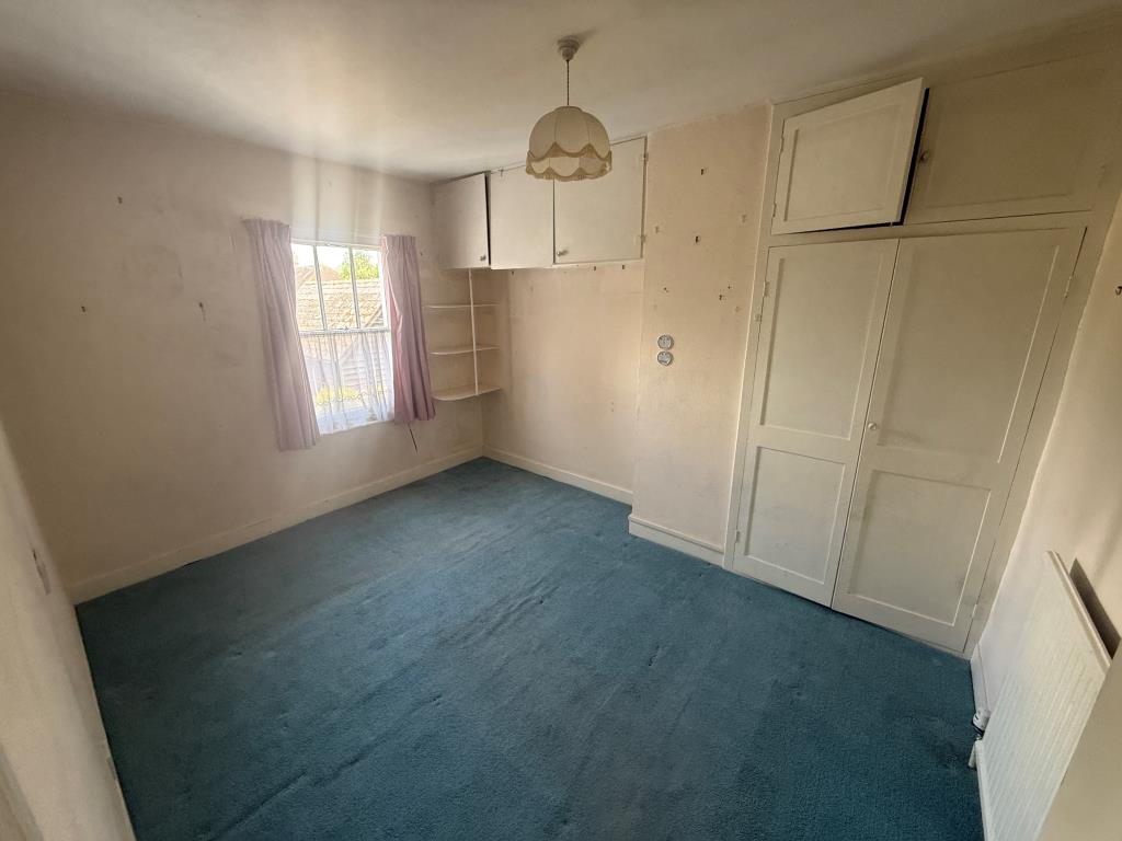 Lot: 41 - MID-TERRACE HOUSE FOR REPAIR - Rear Bedroom